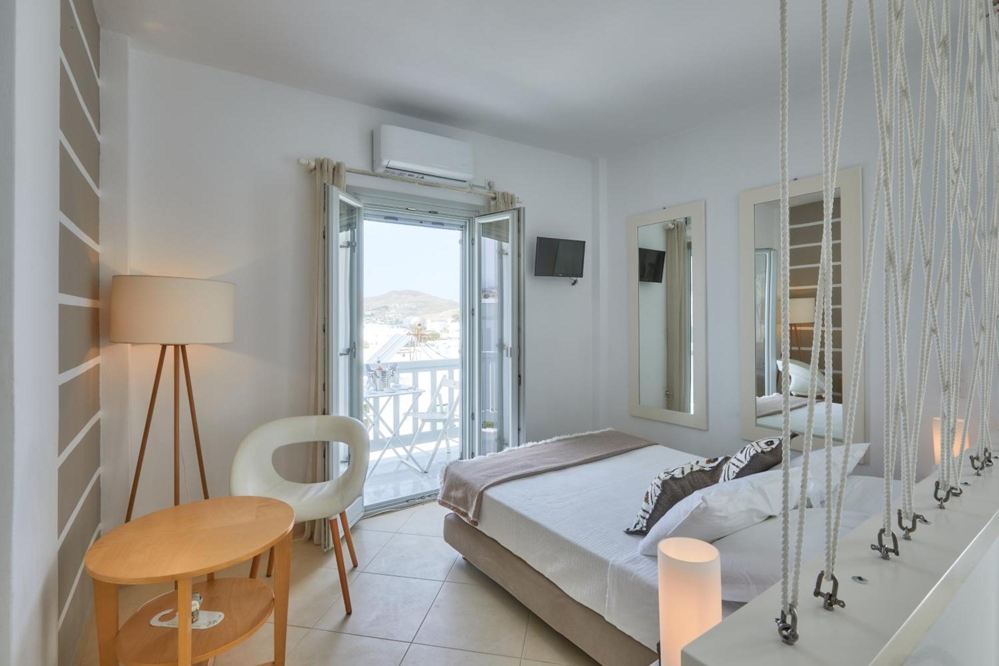 Romantica Suites Nausa Zewnętrze zdjęcie